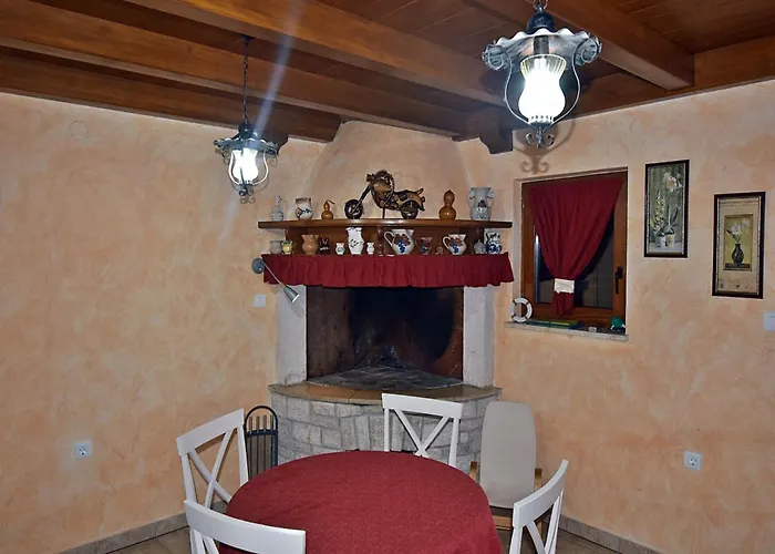 In Near Hidrobaza * Póla