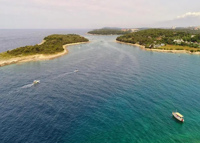 In Near Hidrobaza Apartmán