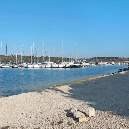 In Near Hidrobaza Apartment *